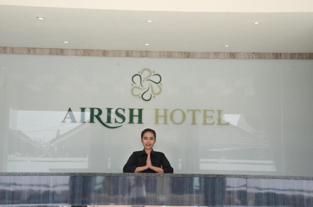Airish Hotel Palembang Exterior photo