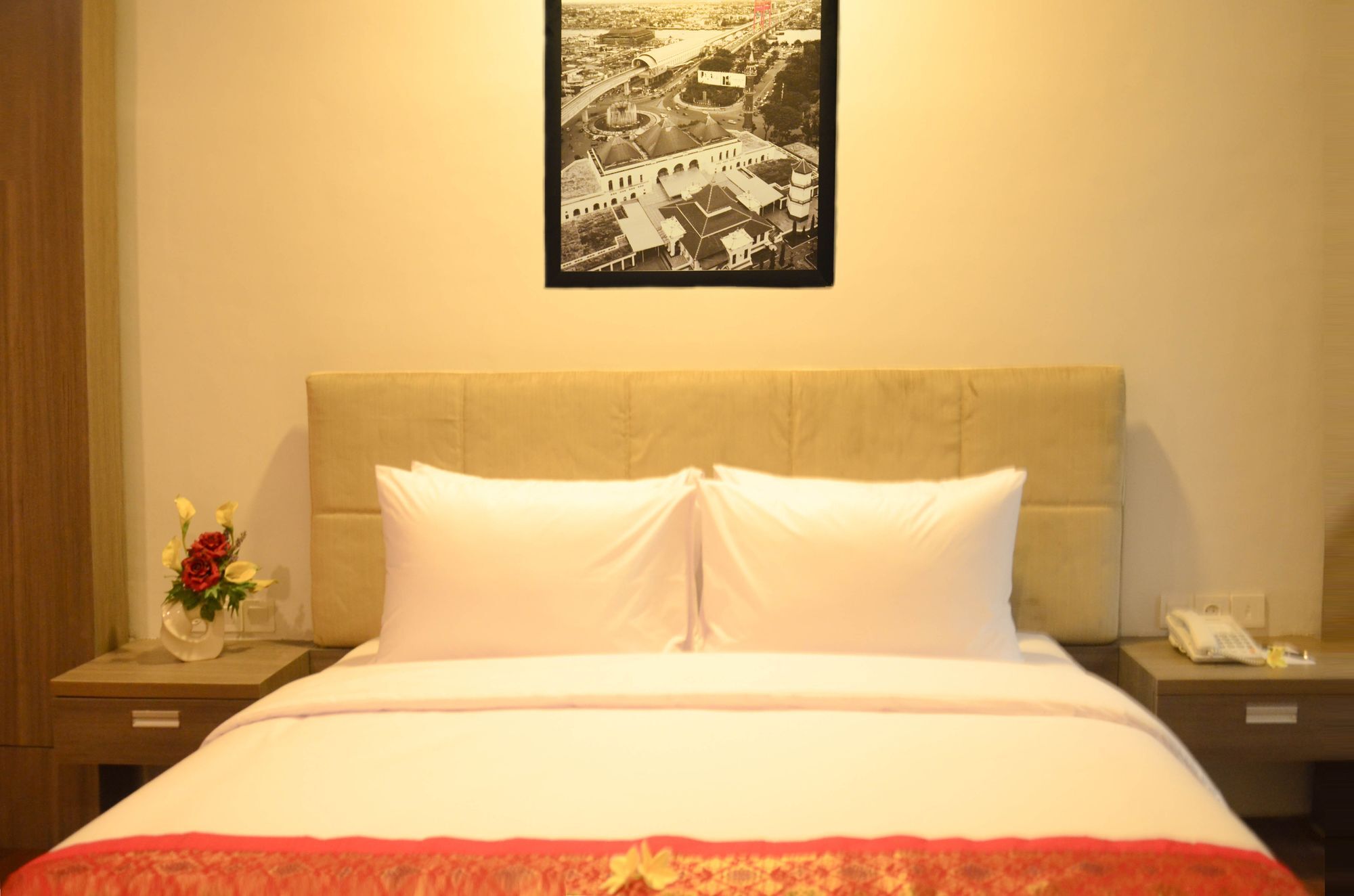 Airish Hotel Palembang Exterior photo