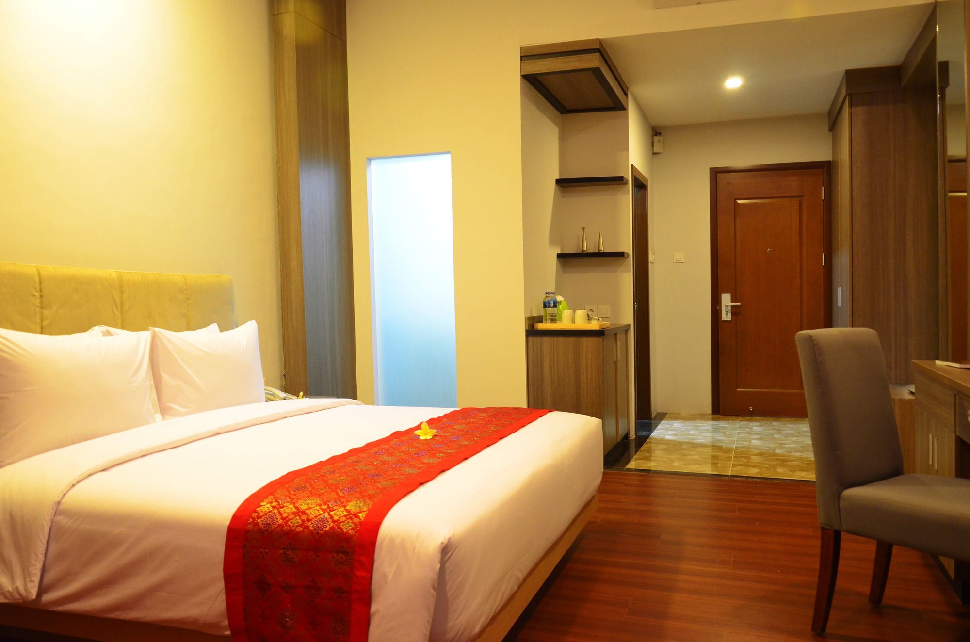 Airish Hotel Palembang Exterior photo