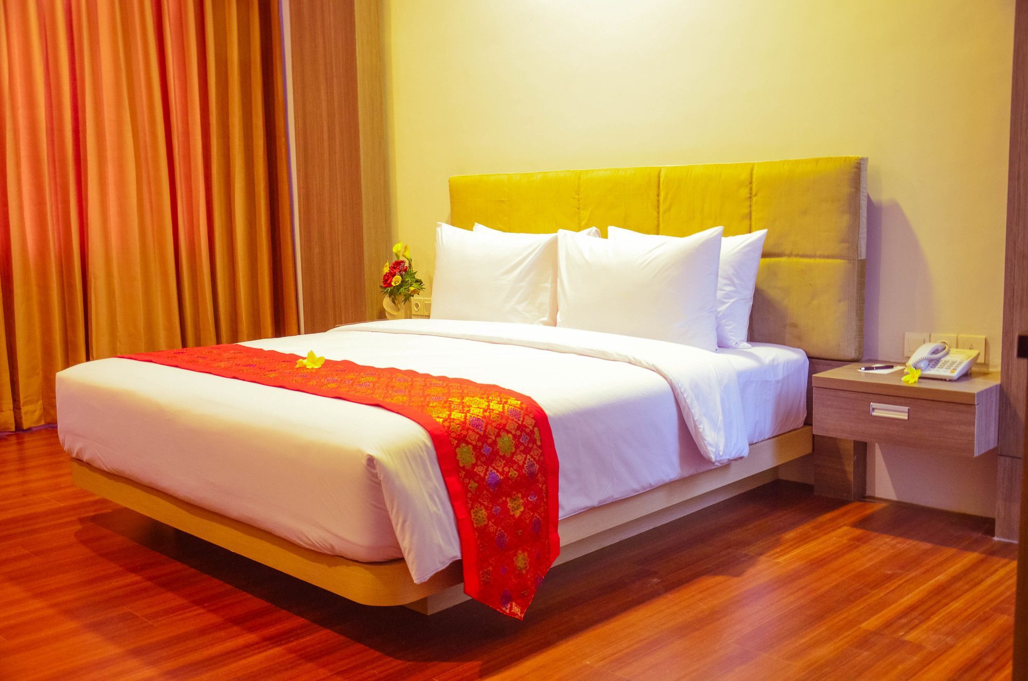 Airish Hotel Palembang Exterior photo